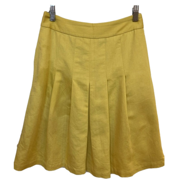 Banana Republic Chartreuse full skirt. Size 2. - Picture 1 of 8